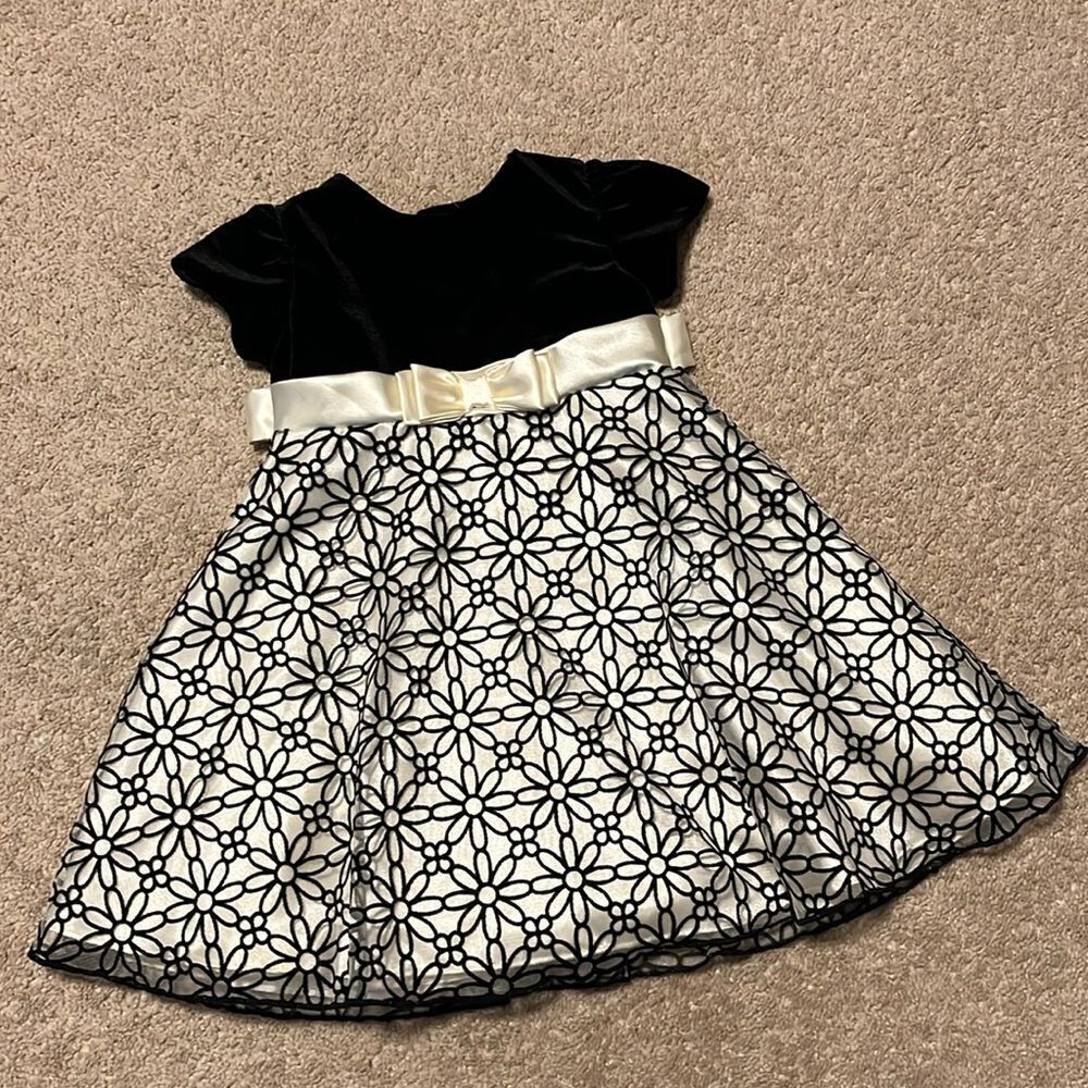 GEORGE NWT GIRLS SIZE 3T DRESS